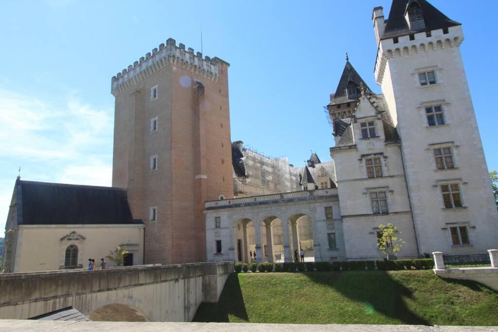 Quartier Historique Du Chateau Bel Appt Meuble Pau Exteriér fotografie